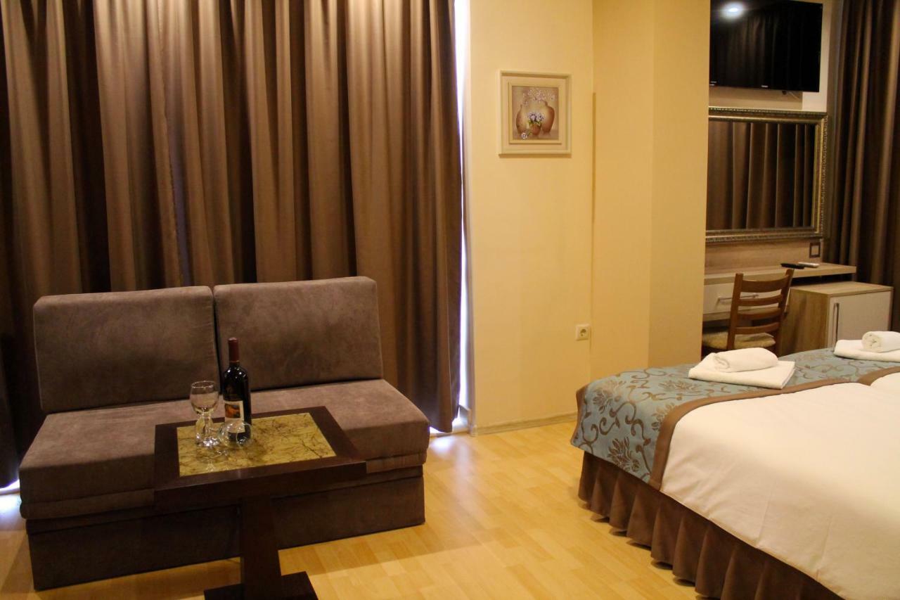 Garden Guest House Сандански Экстерьер фото